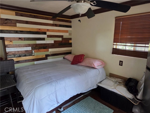 Detail Gallery Image 28 of 32 For 23553 Lake Dr, Crestline,  CA 92325 - 2 Beds | 2 Baths