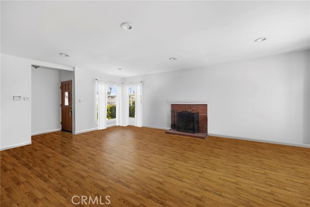 Detail Gallery Image 5 of 37 For 17405 Kornblum Ave, Torrance,  CA 90504 - 3 Beds | 1 Baths