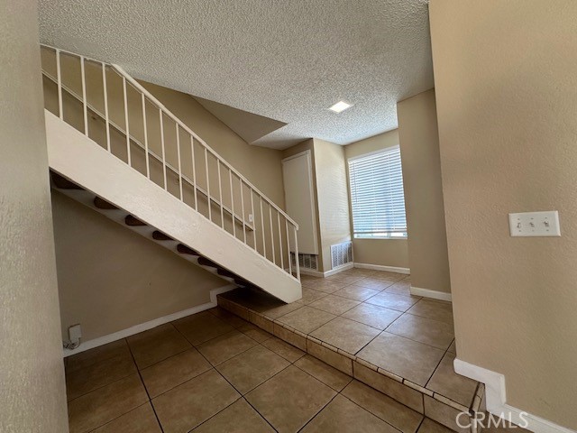 Detail Gallery Image 7 of 18 For 23599 Parkland Ave, Moreno Valley,  CA 92557 - 3 Beds | 2/1 Baths