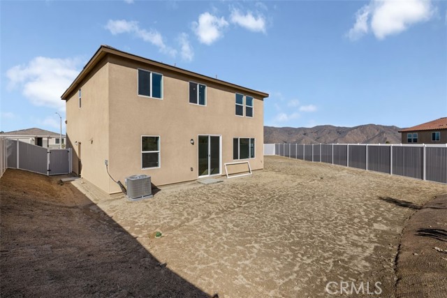 Detail Gallery Image 8 of 16 For 12793 Fuji Cir, Corona,  CA 92883 - 4 Beds | 3 Baths