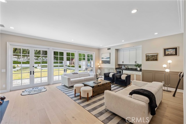 Detail Gallery Image 38 of 66 For 7 Cheshire Ct, Newport Beach,  CA 92660 - 4 Beds | 6/1 Baths