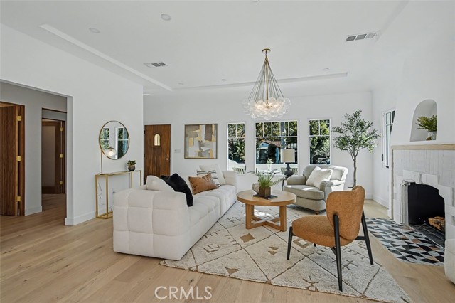 Detail Gallery Image 10 of 43 For 1317 Ethel St, Glendale,  CA 91207 - 3 Beds | 3 Baths