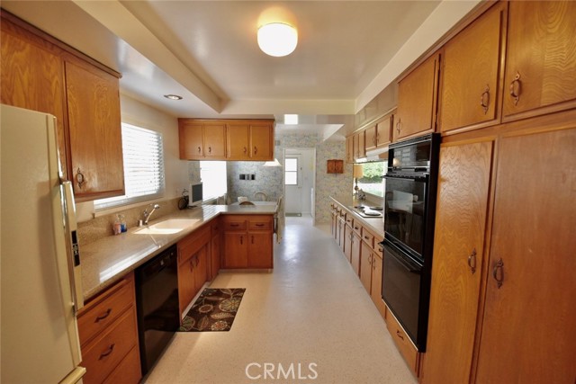 6231 Lochvale Drive, Rancho Palos Verdes, California 90275, 4 Bedrooms Bedrooms, ,1 BathroomBathrooms,Residential,Sold,Lochvale,PV22114558