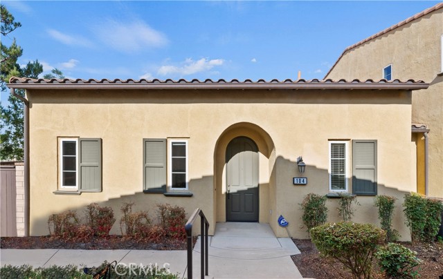 Detail Gallery Image 2 of 36 For 4304 Owens St #104,  Corona,  CA 92883 - 2 Beds | 2 Baths