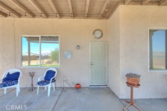 15095 Douglas Street, Apple Valley CA: https://media.crmls.org/medias/5e44f14d-f338-403a-8b7d-ed88337cb8ba.jpg