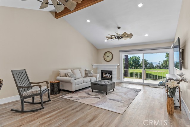 Detail Gallery Image 8 of 49 For 808 Pebble Beach Dr, Upland,  CA 91784 - 2 Beds | 2 Baths