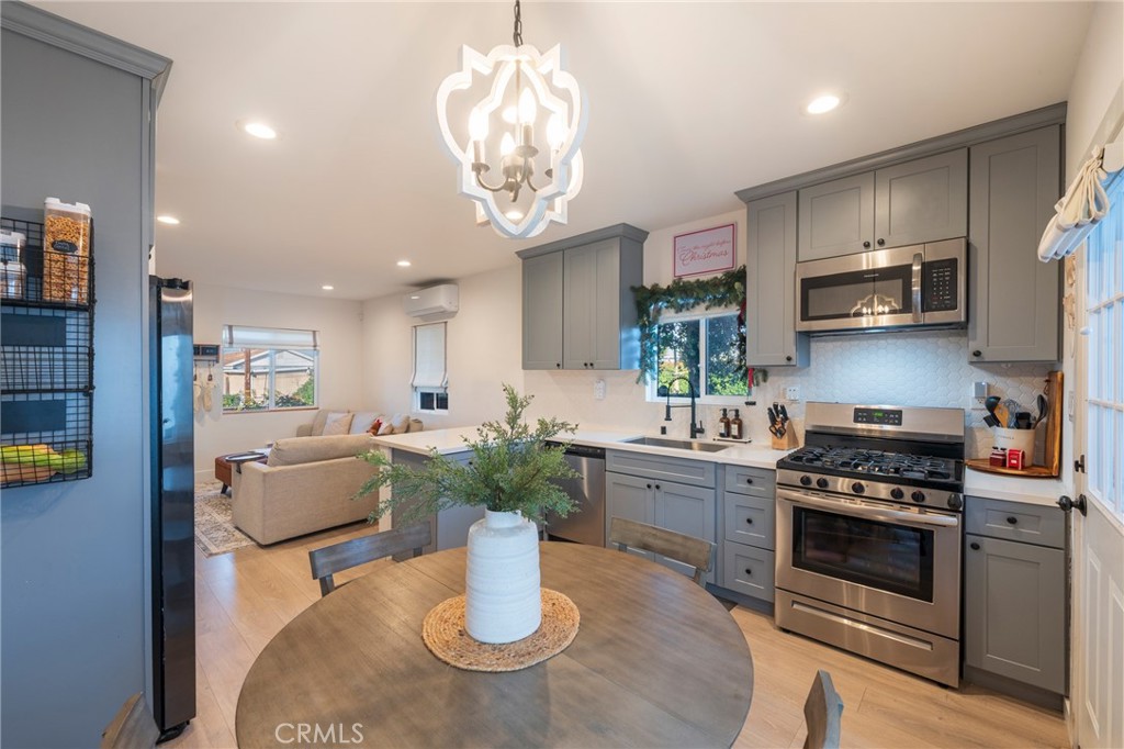 MLS #SB25268528 image #10