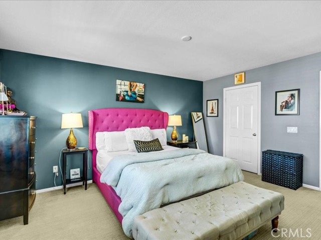 Detail Gallery Image 17 of 27 For 6840 De Celis, Lake Balboa,  CA 91406 - 3 Beds | 4 Baths