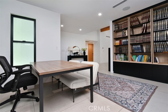 5531 Hermitage photo 22