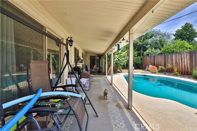 471 Stanmar Drive, Corning CA: https://media.crmls.org/medias/5e47d120-9f02-4e4e-9ce3-35f4ef62a00a.jpg
