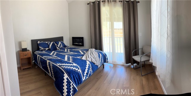 445 E Meadow Lane, Big Bear City CA: https://media.crmls.org/medias/5e48bab7-589e-4509-9fcf-5388d5d78960.jpg