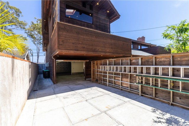 Detail Gallery Image 76 of 78 For 2405 Tustin Ave, Costa Mesa,  CA 92627 - 5 Beds | 4/1 Baths