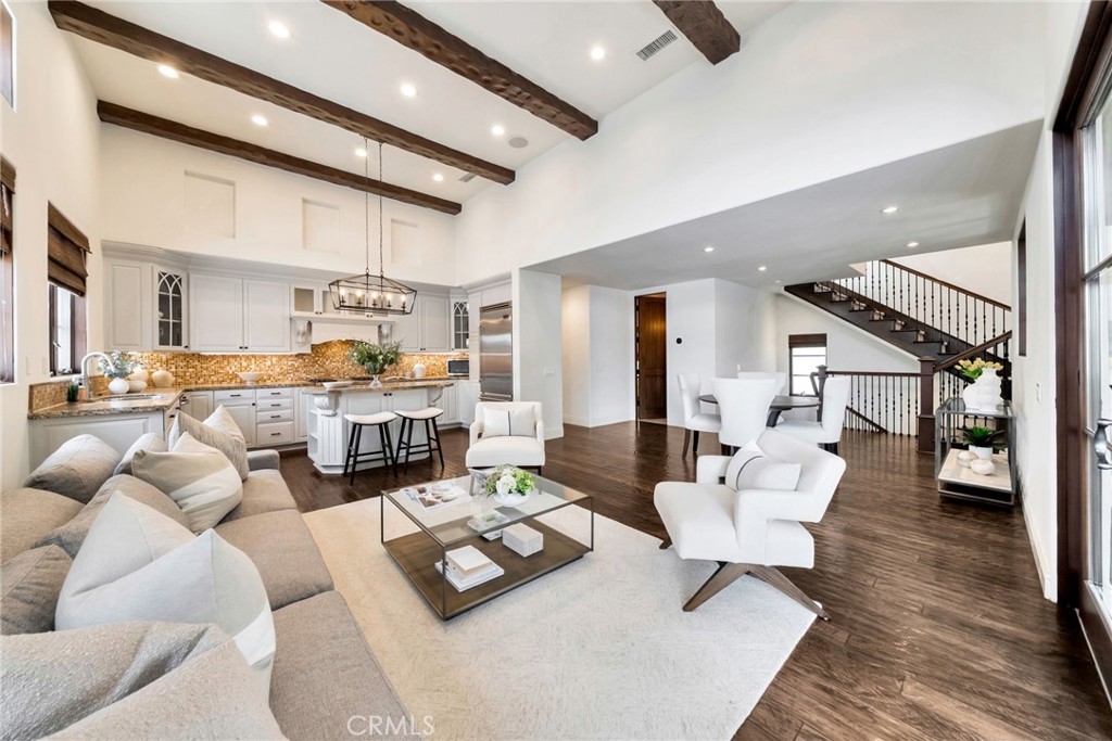 1/2 Heliotrope Avenue