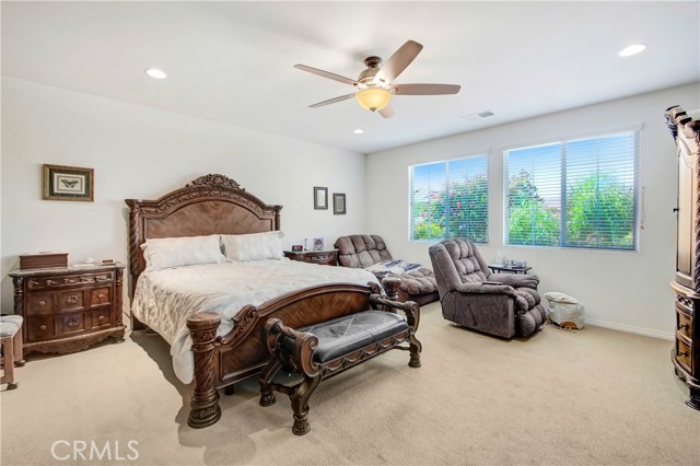 Detail Gallery Image 14 of 25 For 31702 Meadow Ln, Winchester,  CA 92596 - 5 Beds | 4 Baths