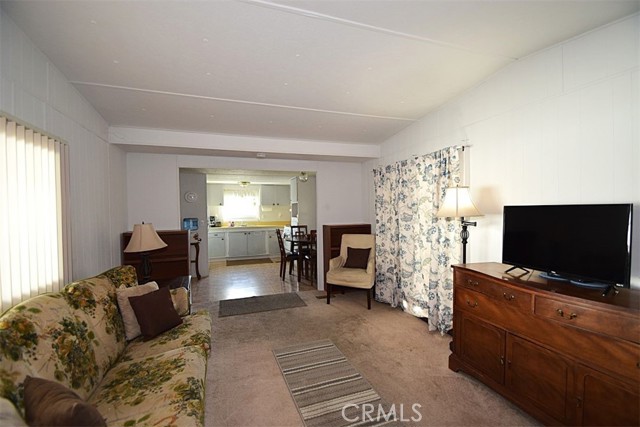 56254 29 Palms Highway, Yucca Valley CA: https://media.crmls.org/medias/5e4bd1d1-ba95-49f5-9e1c-555bde83f8dd.jpg