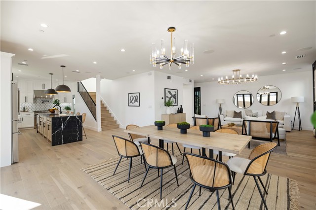 Detail Gallery Image 5 of 34 For 22002 Ocean Ave, Torrance,  CA 90503 - 4 Beds | 4/1 Baths