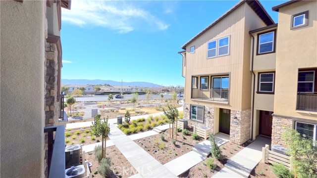 Detail Gallery Image 28 of 39 For 12951 Paradiso Dr #107,  Corona,  CA 92880 - 3 Beds | 3/1 Baths