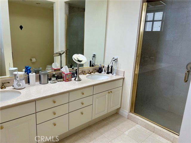 11847 Gorham Avenue, Los Angeles CA: https://media.crmls.org/medias/5e4e6f1e-fbfc-4c0e-8ada-1bdf4e17d906.jpg