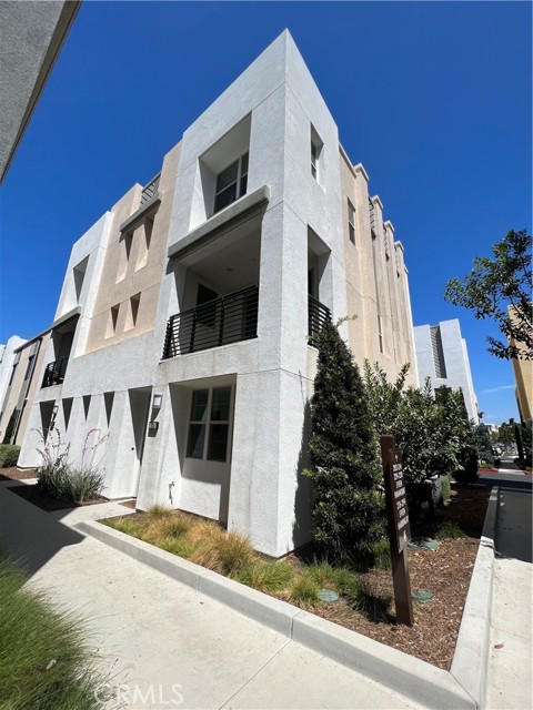 224 Paramount, Irvine, CA 92618