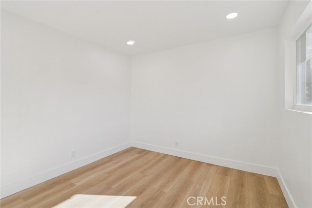 Detail Gallery Image 30 of 49 For 10007 Debra, Granada Hills,  CA 91343 - 4 Beds | 3 Baths