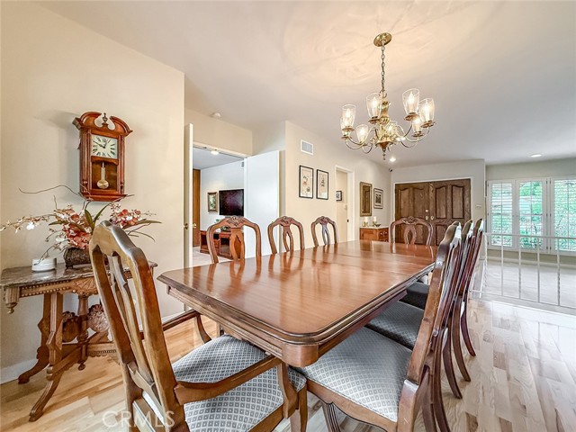 17508 Marilla Street photo 12