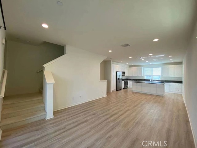 143 Frame, Irvine CA: https://media.crmls.org/medias/5e4fde7c-23f6-4bbc-9496-abb863a086aa.jpg