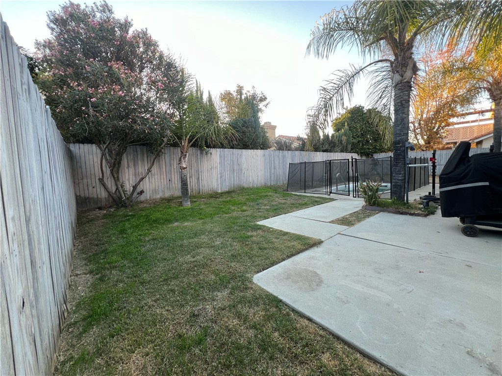 Detail Gallery Image 17 of 26 For 2187 Garland Way, Hemet,  CA 92545 - 3 Beds | 2 Baths