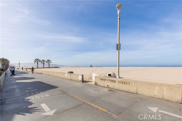 2227 Hermosa Avenue, Hermosa Beach, California 90254, 3 Bedrooms Bedrooms, ,2 BathroomsBathrooms,Residential,Sold,Hermosa,SB22057296