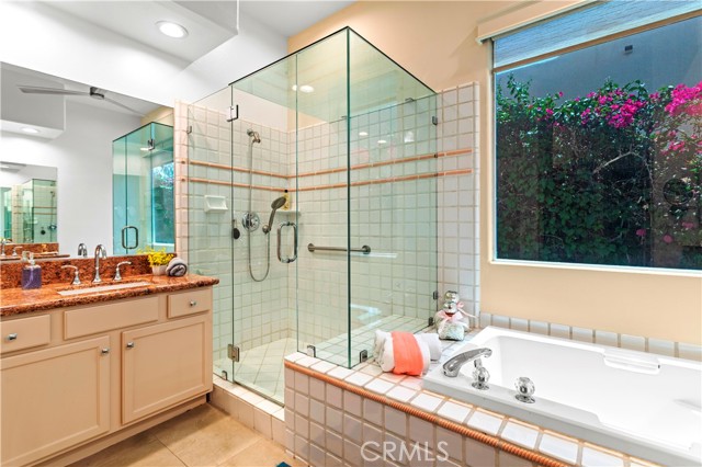 79 Sedona Court, Palm Desert CA: https://media.crmls.org/medias/5e51c5c8-6660-4d7e-b8f2-1372c8c9d550.jpg