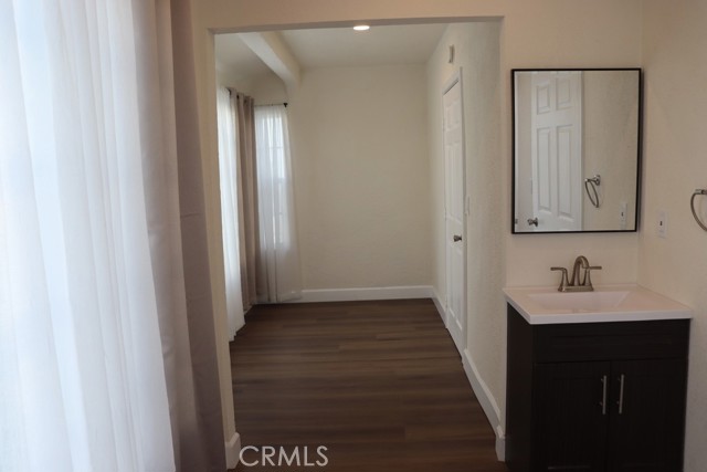 Detail Gallery Image 40 of 75 For 1917 W 74th, Los Angeles,  CA 90047 - 4 Beds | 3 Baths