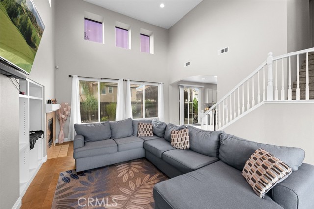 43195 Martina Court, Temecula CA: https://media.crmls.org/medias/5e5320fd-176c-4db5-bb4b-e071fcaddf13.jpg