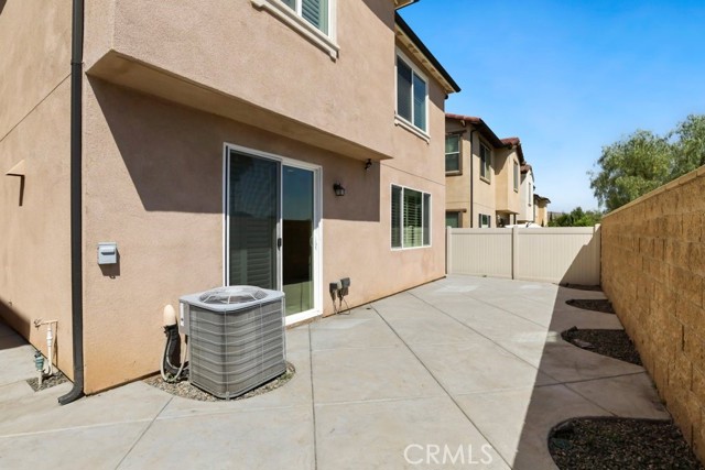 Detail Gallery Image 31 of 39 For 2855 Villa Catalonia Ct, Corona,  CA 92881 - 3 Beds | 2/1 Baths