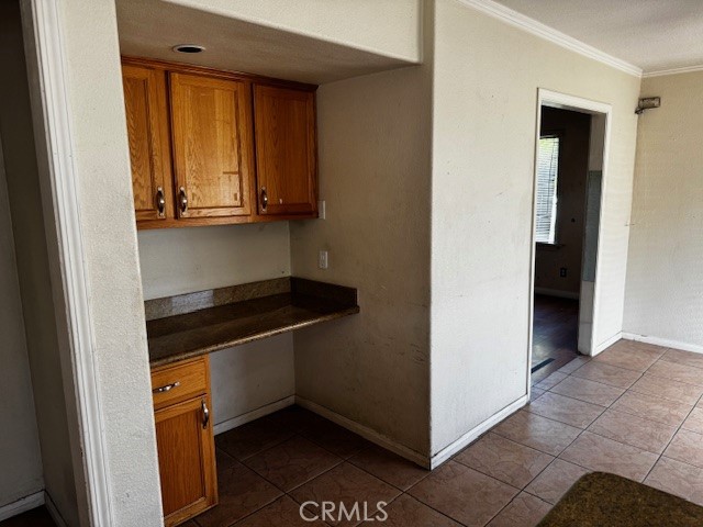 Detail Gallery Image 7 of 12 For 18117 Seine Ave, Artesia,  CA 90701 - 3 Beds | 2 Baths