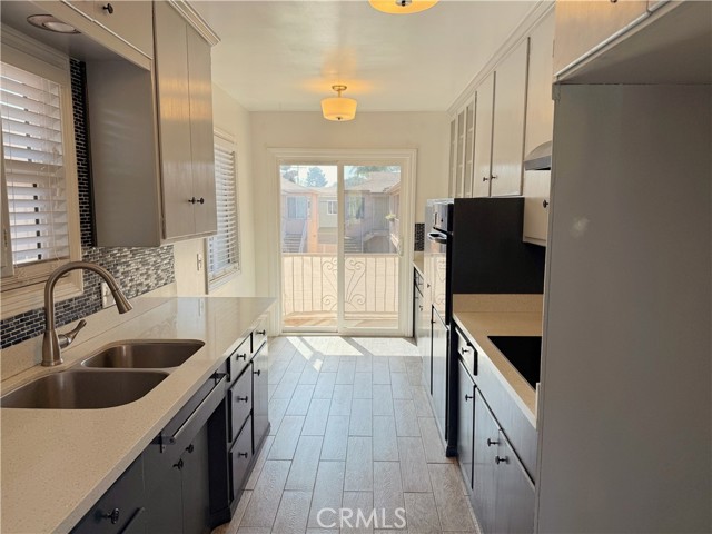 Detail Gallery Image 7 of 23 For 2030 E 3rd #5,  Long Beach,  CA 90814 - 1 Beds | 1 Baths