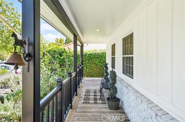 922 Carefree Drive, Simi Valley CA: https://media.crmls.org/medias/5e542209-53b6-4f5d-88bf-58d071450144.jpg
