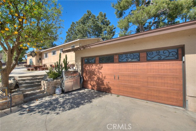 Detail Gallery Image 4 of 12 For 575 Greenwood Avenue, San Bernardino,  CA 92407 - 3 Beds | 2 Baths