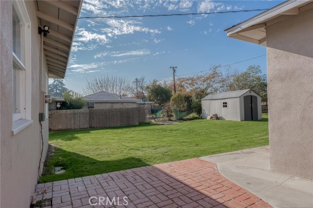 Detail Gallery Image 18 of 27 For 1660 Camino Sierra, Bakersfield,  CA 93306 - 3 Beds | 2 Baths