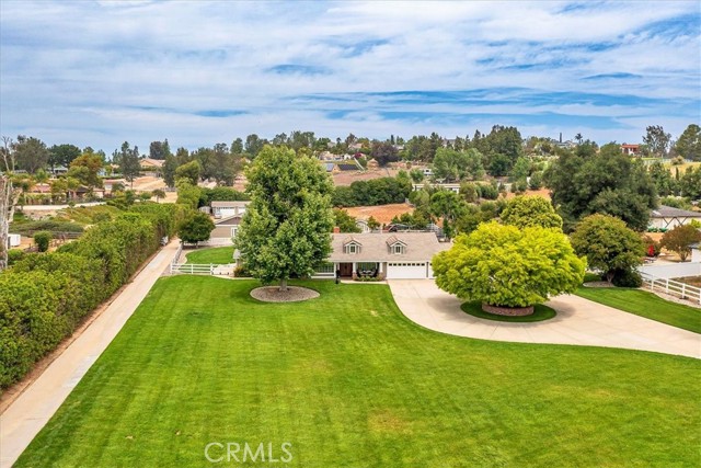 30026 Santiago Road, Temecula CA: https://media.crmls.org/medias/5e54d21c-6dce-4b61-b83c-ac169d8c495c.jpg