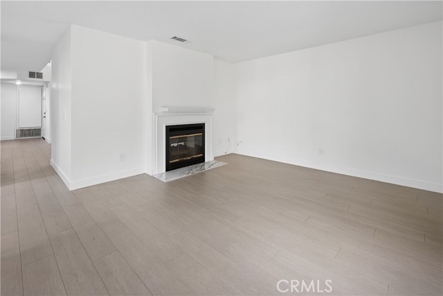 Detail Gallery Image 14 of 42 For 26921 Terri Dr, Canyon Country,  CA 91351 - 3 Beds | 2/1 Baths