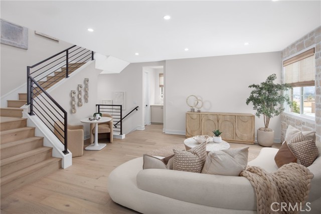 22060 Manarola Way, Walnut CA: https://media.crmls.org/medias/5e550cf2-6267-4c29-979a-af4099d3b047.jpg