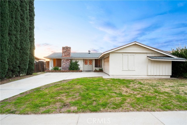 28253 Robin Ave, Saugus, CA 91350