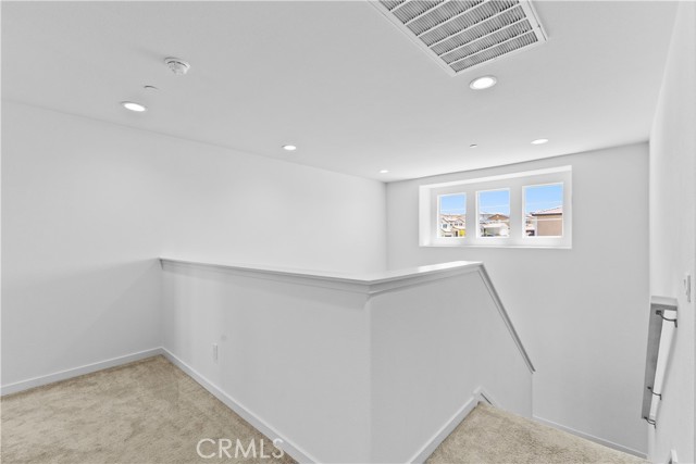 Image 32 of 44 For 36780 Arietta Way