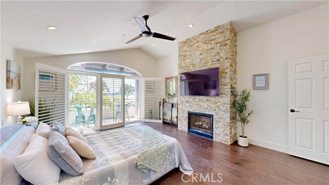 4257 E Ocean Boulevard, Long Beach CA: https://media.crmls.org/medias/5e57f832-c598-4249-8d66-8f902d7fbccc.jpg