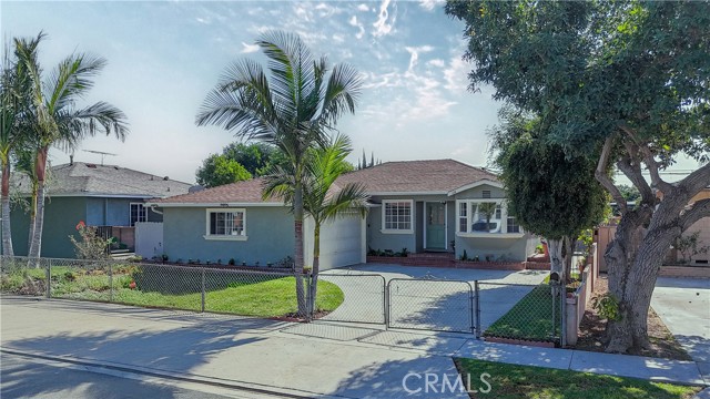 Detail Gallery Image 2 of 32 For 11136 Lyndora, Norwalk,  CA 90650 - 3 Beds | 2 Baths