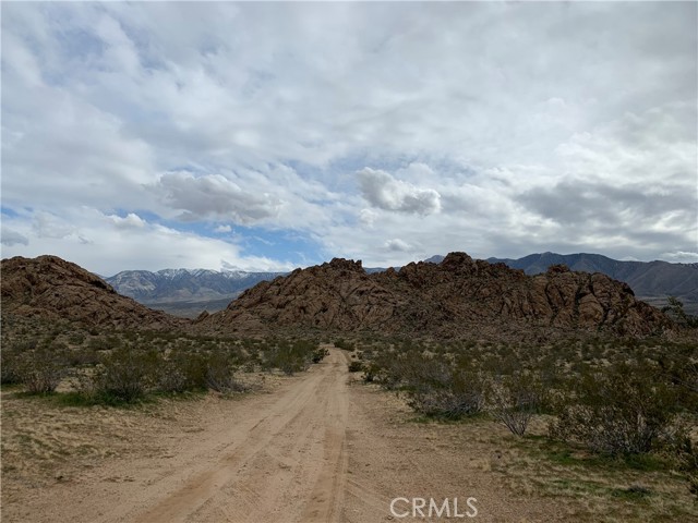 Detail Gallery Image 2 of 4 For 0 Rabbit Springs Rd, Lucerne Valley,  CA 92356 - – Beds | – Baths