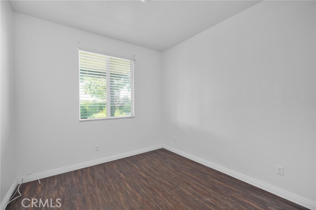 Detail Gallery Image 14 of 41 For 17704 Anise Dr, San Bernardino,  CA 92407 - 4 Beds | 2/1 Baths