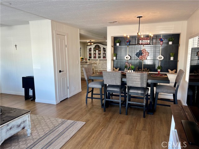 Detail Gallery Image 14 of 26 For 565 De Soto Dr, Hemet,  CA 92543 - 2 Beds | 2 Baths