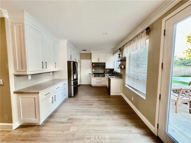 27448 Bridgewater Drive, Valencia CA: https://media.crmls.org/medias/5e59be2b-7ad5-44e0-9750-264d932ce49a.jpg