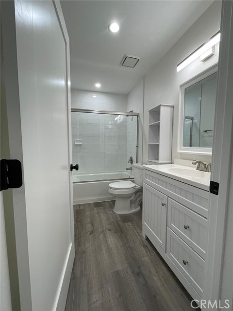 Detail Gallery Image 3 of 5 For 5743 Klump #3,  North Hollywood,  CA 91601 - 1 Beds | 1 Baths
