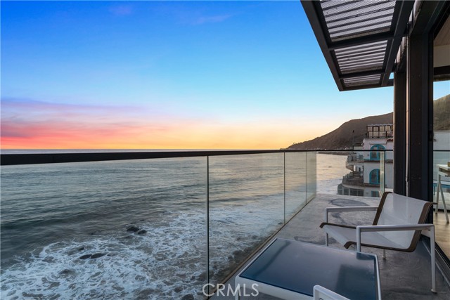 18980 Pacific Coast # 2, Malibu, California 90265, 4 Bedrooms Bedrooms, ,4 BathroomsBathrooms,Residential Lease,For Rent,18980 Pacific Coast # 2,CRSR23133928